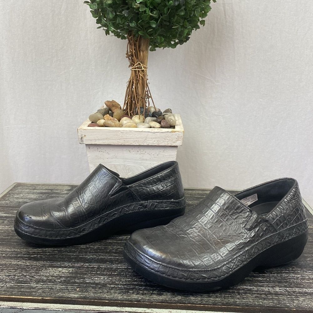 Timberland Black 87539 Embossed Leather Comfort Clog Shoe 6